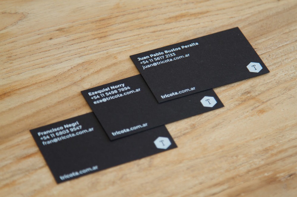 Why Do I Need a Professionally Designed Business Card? | Rocket Minds
